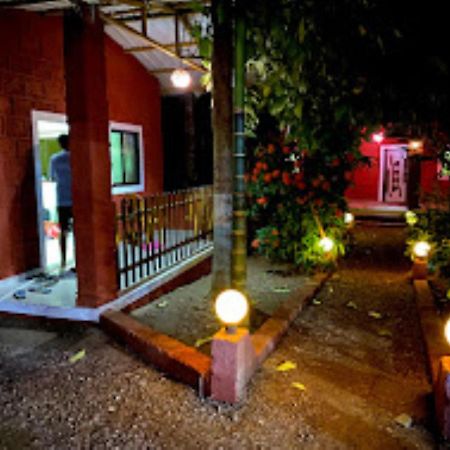 Sai Sadan Residency,Diveagar Hotel Buitenkant foto